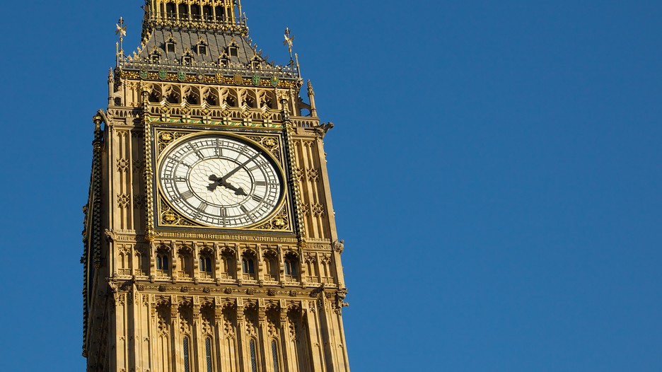 大本钟：伦敦的象征与时间的守护者